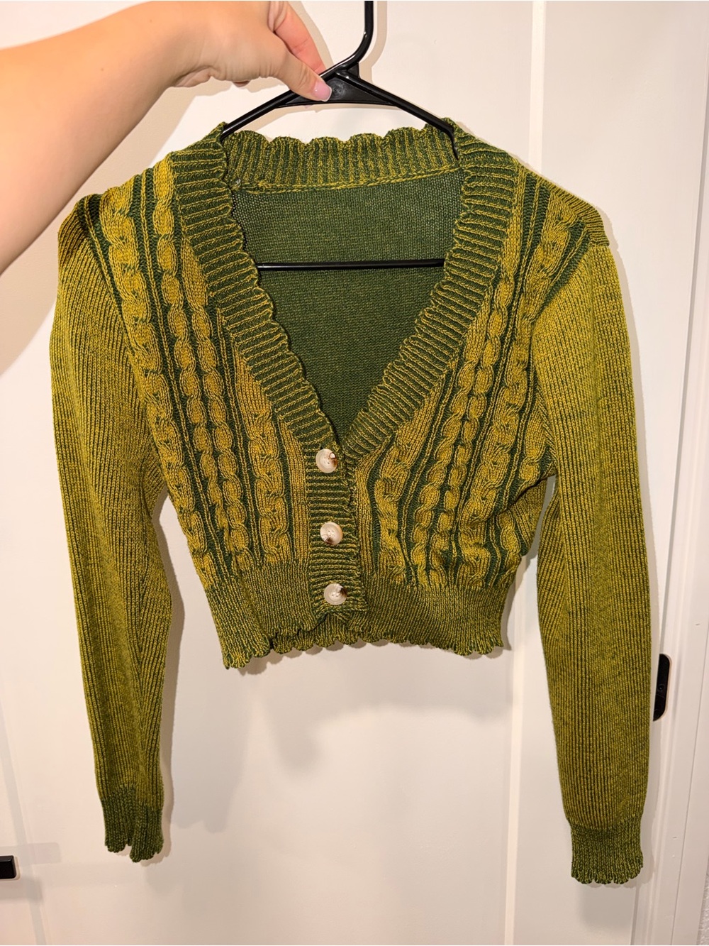 SHEIN Cropped Cardigan